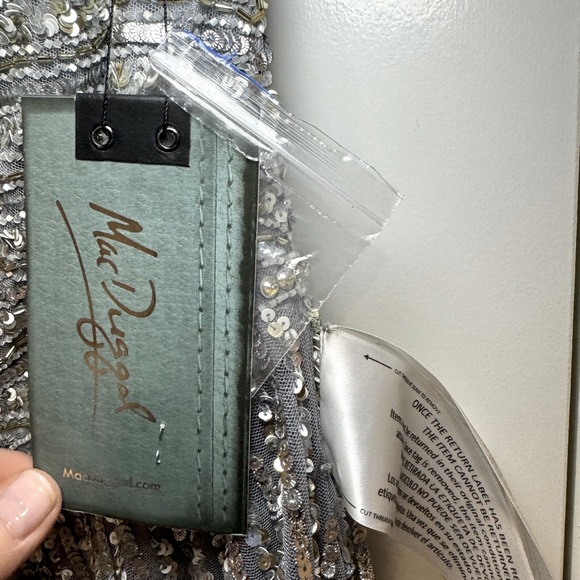 NWT Mac Duggal Sequin Embellished One Shoulder A-Line in Platinum Size 12 #5220 - Picture 6 of 9